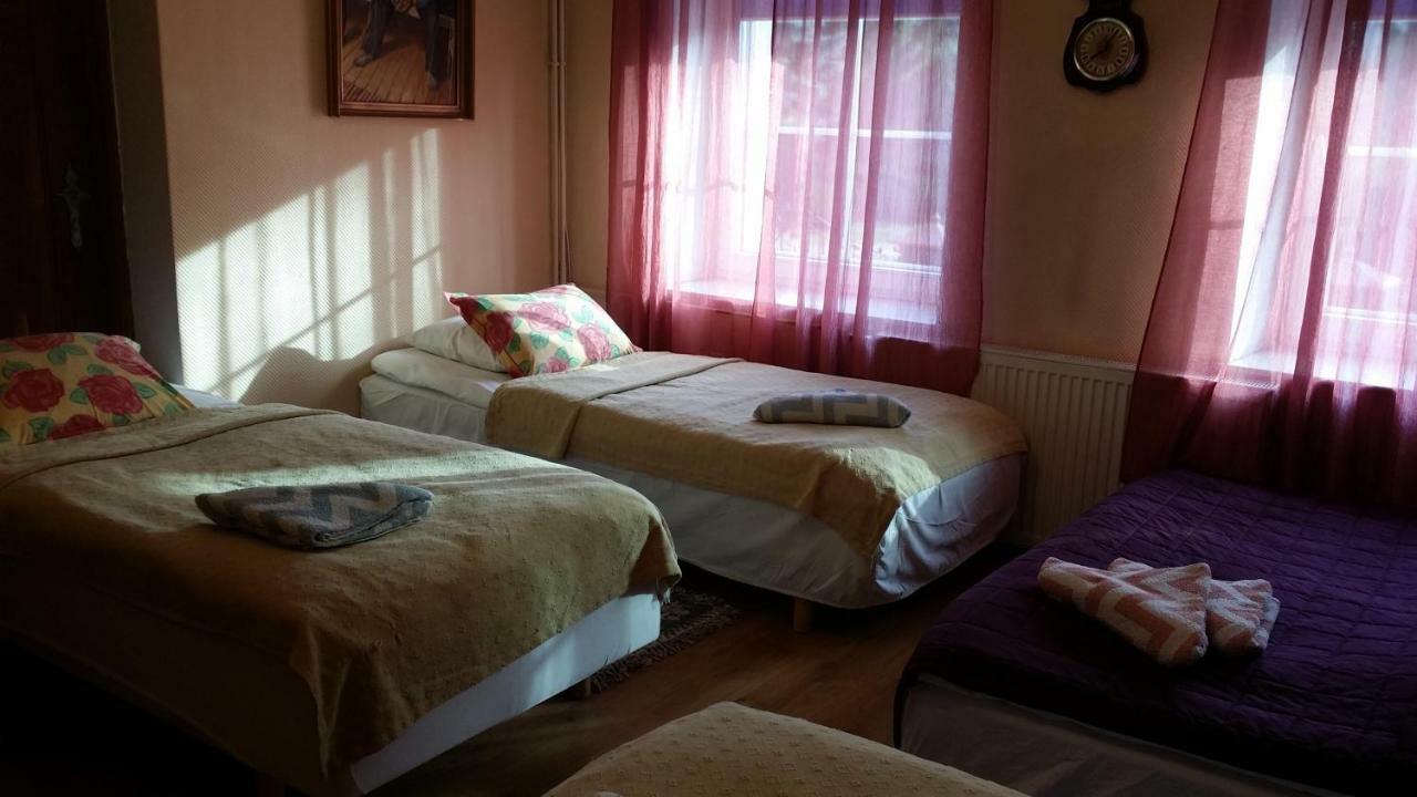 Gosciniec Ella Inn Lipniki Lipniki  Buitenkant foto