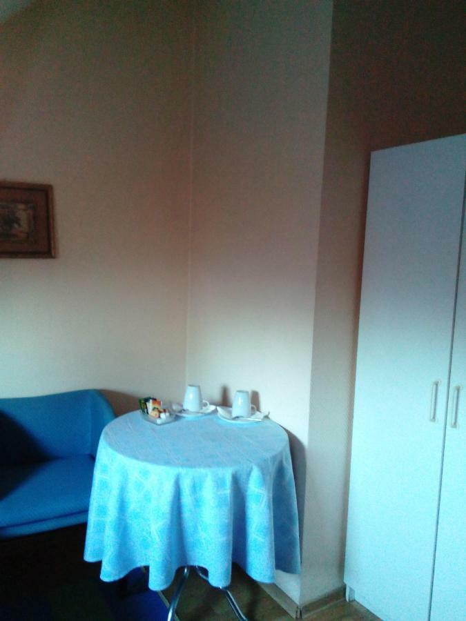 Gosciniec Ella Inn Lipniki Lipniki  Buitenkant foto